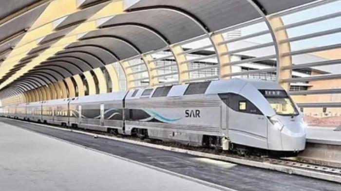 Arab Saudi Bangun Kereta