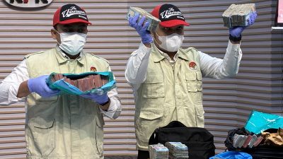 KPK Maraton Geledah Kantor