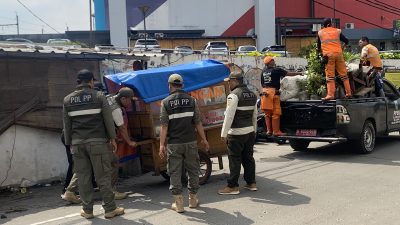 PKL Dekat Parkir Liar Stasiun MRT Lebak Bulus Jaksel Bakal Dipindahkan