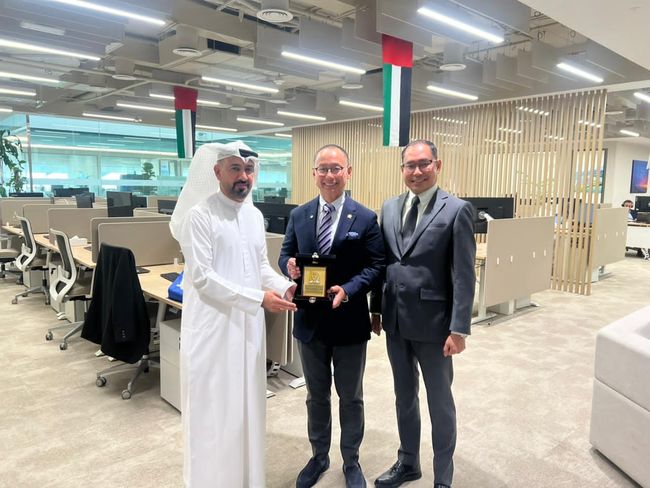 Pimpinan MPR Bertemu Dubes